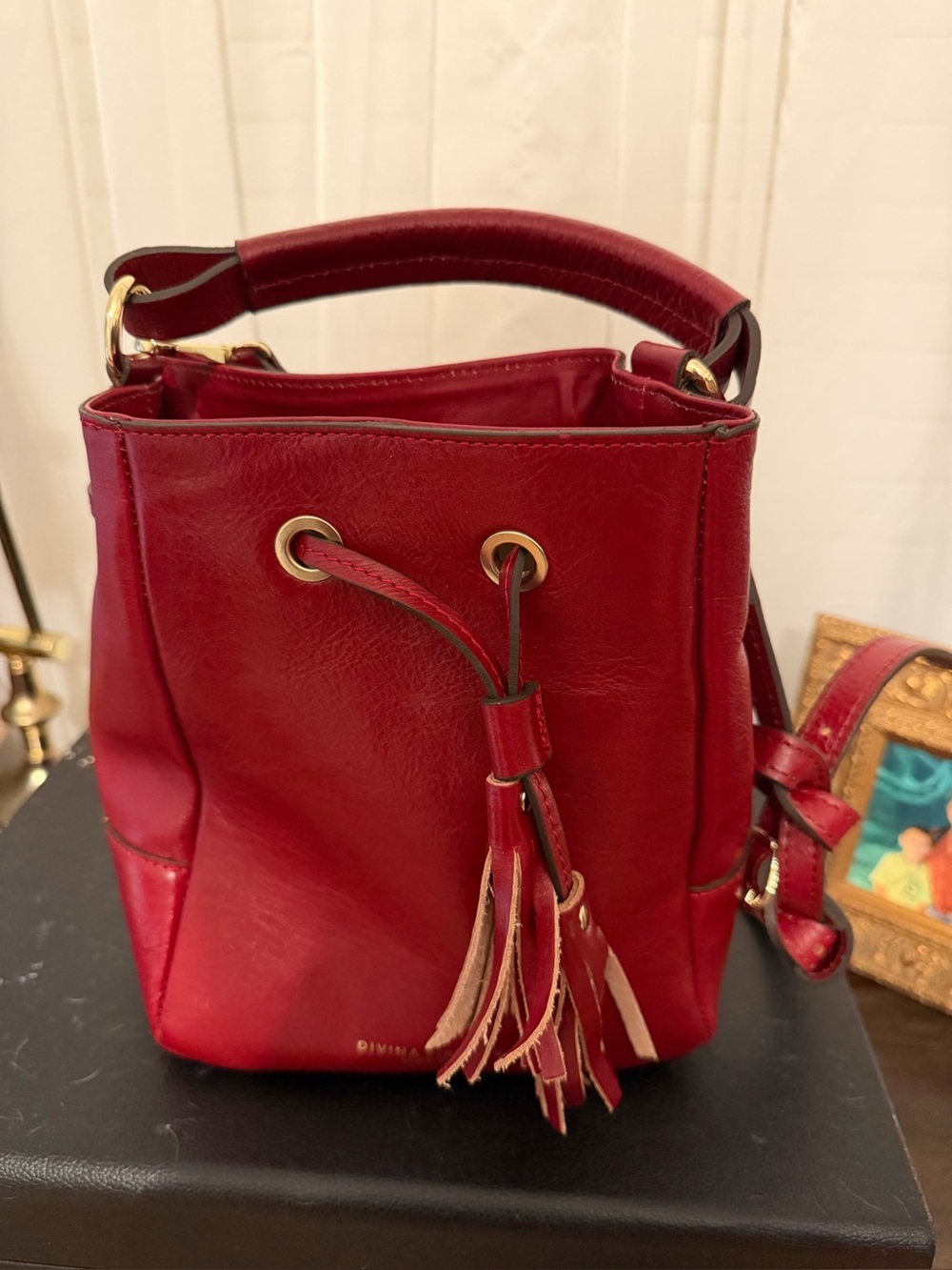 red leather Divina Firenze Giada bucket bag nwt